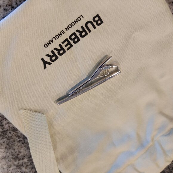 Burberry Tie Clip, metal, silver-tone, comes with baggie as pictured. - Picture 11 of 16